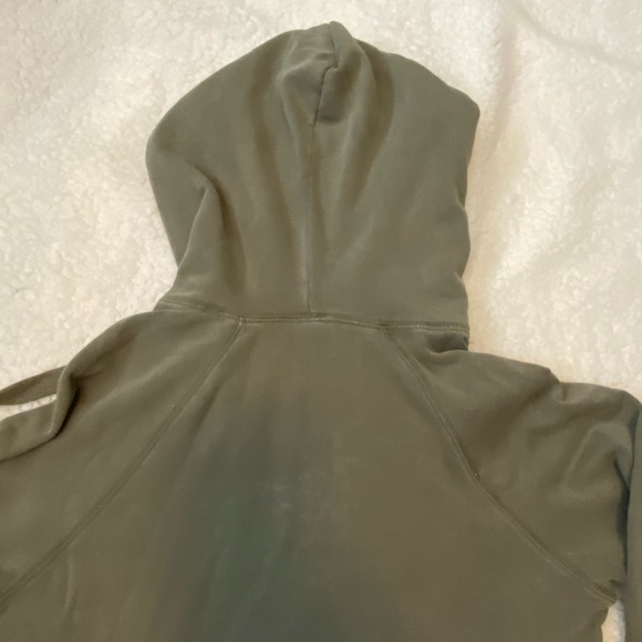 Volcom Hoodie - Picture 6 of 7